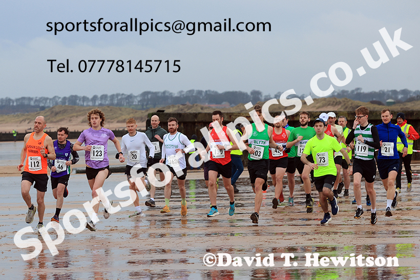 The 2024 Blyth Beach Run, Northumberland.   Photo: David T. Hewitson/Sports for All Pics
